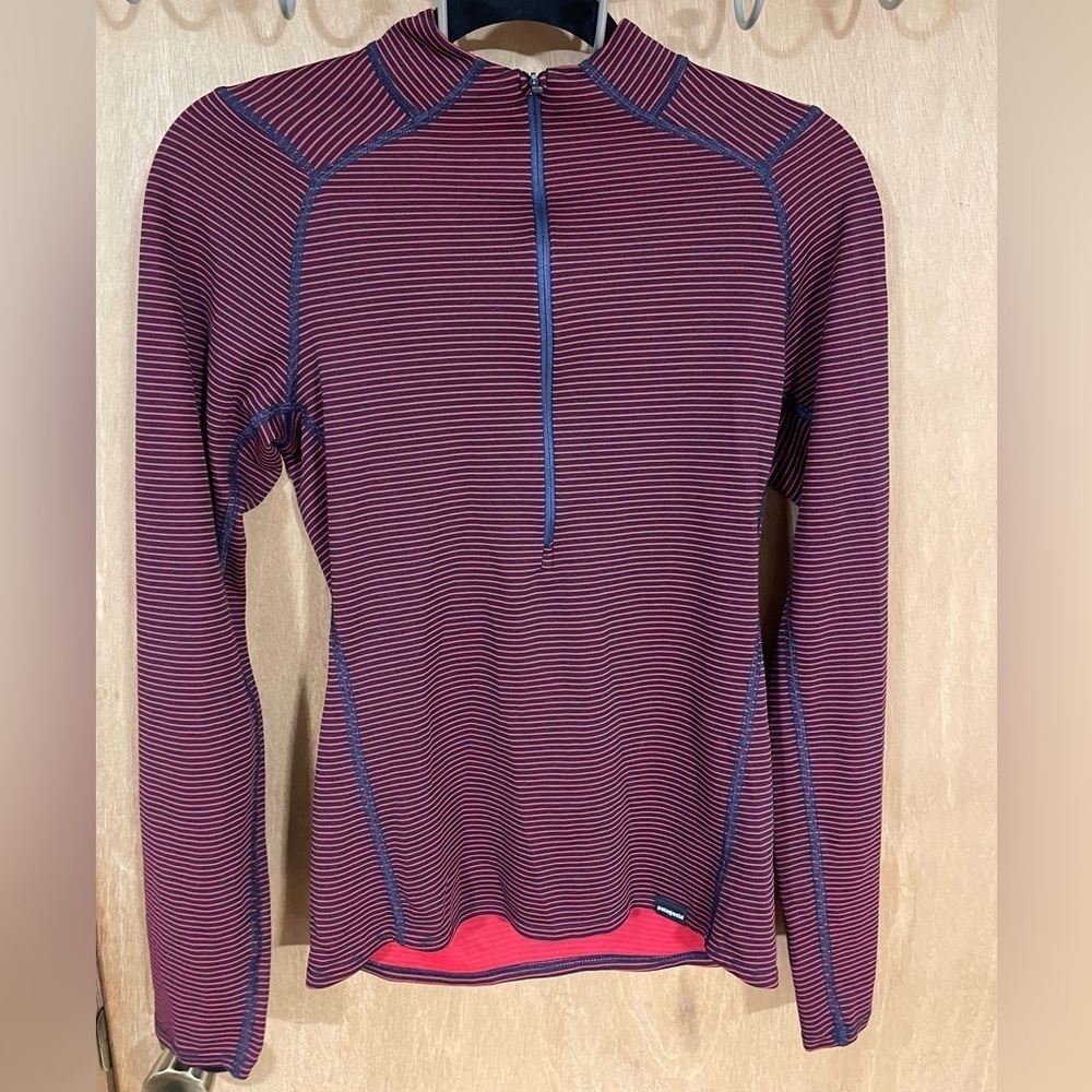 #62- PATAGONIA-Capilene Lightweight Zip-Neck shirt